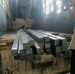 Thép Vuông Đặc công trình Đức Hoà Long An
