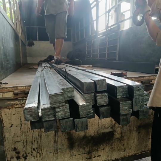 Thép Vuông Đặc công trình Đức Hoà Long An